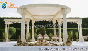 Mandapam de mariage authentique du sud de l'Inde, style Maharaja, finition dorée, en fibre, avec piliers sculptés en forme d'éléphant. - Product Image 4