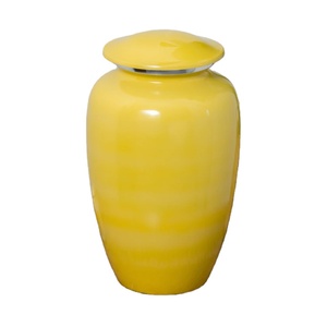 Urna de cremación clásica Elegance en urna de cremación de aluminio amarillo para almacenamiento de cenizas humanas Color personalizado esmaltado impreso - Product Image 1