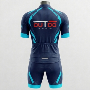Tenue de cyclisme professionnelle, kit sportif conçu avec un matériau extensible doux pour les courses sur route et les événements d'endurance - Product Image 4