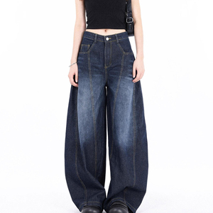 Pantalon en jean pour femme OEM, coupe droite courte, taille mi-haute, fabricant en gros pour les collections printemps - Product Image 4