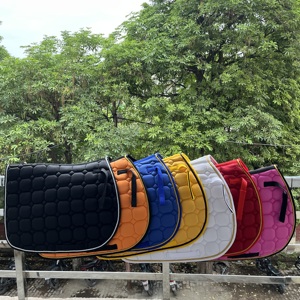 Custom Cotton Quilted Jumping Saddle Pad with Decorative Cord Breathable Shock Absorption for Equestrian Riding OEM Wholesale - Product Image 5
