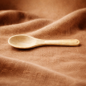 Cuillères jetables en feuilles de palmier biodégradables et écologiques en gros, marque OEM du Tamil Nadu, compostables pour mariages et fêtes - Product Image 1
