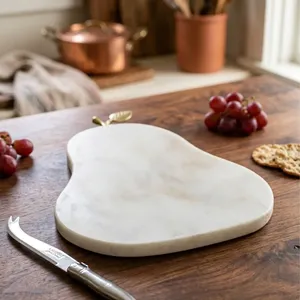 Tabla de servir de mármol para peras y queso, hecha a mano con mármol blanco sólido de primera calidad, tabla de servir exquisita con acabado liso - Product Image 4