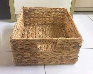 Panier en jacinthe d'eau naturelle du Vietnam, en fibre tressée, pour le rangement du linge, des jouets, des vêtements, des couvertures et l'organisation de la maison - Product Image 1