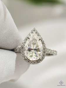 0.71CT Pear Cut Lab Grown Diamond G VS1 Clarity Halo Classic <b>Ring</b> 10K White Gold for Women's Fine Jewelry for Wedding Gift - Product Image 5
