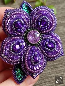 MD HANDICRAFTS Broche perlée brodée faite à la main, design personnalisé, inspirée de la nature, élégante pour femme, pour occasions de mariage, 16-20 ans - Product Image 4