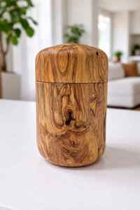 Tarro de madera hecho a mano para guardar especias, hierbas, hojas de té, granos de café y artículos esenciales de despensa. - Product Image 2