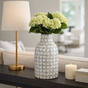 Vase élégant en nacre tressée avec incrustation de capiz, décoratif, en forme de bouteille, pour la décoration intérieure du salon, de la chambre et de la maison. - Product Image 6