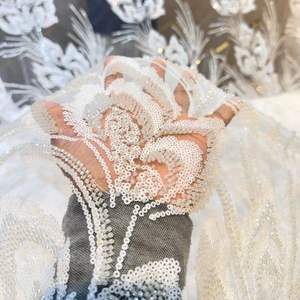 Tissu brodé de perles, dentelle perlée en maille pour robes de mariée et tenues de soirée – Vente en gros pour les acheteurs de mode mondiaux - Product Image 2