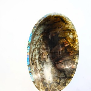Bol ovale artisanal en labradorite, récipient en cristal de guérison pour bibelots et décoration intérieure - Product Image 1
