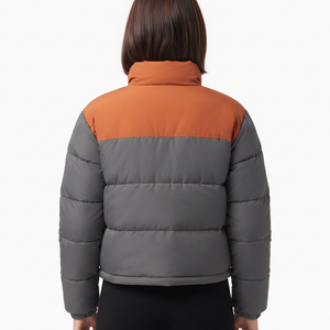 Manteau d'hiver matelassé pour femme de haute qualité, en polyester, avec blocs de couleur, fermeture éclair intégrale, chaud, longueur standard - Product Image 2