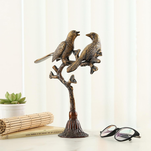 Sculpture artisanale en laiton d'une paire d'oiseaux perchés sur une branche d'arbre, figurines décoratives en métal, objets de luxe pour la maison ou le bureau - Product Image 3