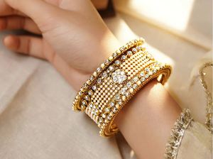 Gold Plated Brass Cuff Bangles Crystal Rhinestones Imitation Pearl Flower Design Vintage Style Women's Wedding Jewelry - Product Image 2