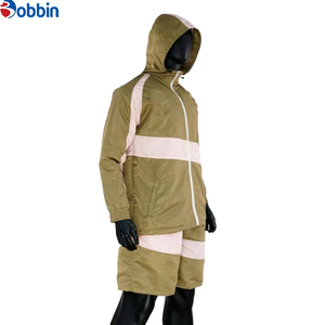 Conjunto Deportivo de Nylon Transpirable y Cómodo, Estilo Hip Hop, Chaqueta Corta con Cierre y Parches con Logotipo Personalizado, Pantalones Cortos Deportivos - Product Image 2