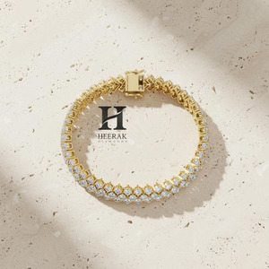 กำไลข้อมือเพชรเทนนิสทองคำขาว 14K หรูหรา ประดับเพชรหลายแถว VVS EF ทรงกลมเจียระไนแบบบริลเลียนท์ เพชรเลี้ยงในห้องปฏิบัติการ สำหรับผู้หญิง - Product Image 4