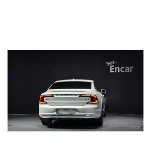 Volvo S90 B6 AWD Ultimate 2024 con Volante a la Izquierda, Caja de Cambios Automática, Asientos de Cuero, Cámara Trasera, 14,581 km, Color Brillante - Product Image 4