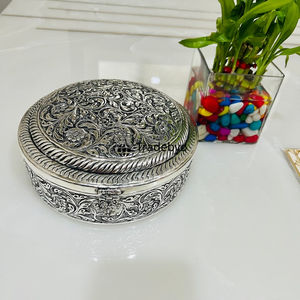 Caja Decorativa Metálica Moderna, Almacenamiento Elegante para el Hogar y la Oficina de Tradebyd - Product Image 3