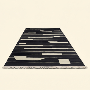 Tapis en laine noir tufté à la main, motif linéaire abstrait moderne, poils moyens, écologique et antidérapant, pour salon - Product Image 2