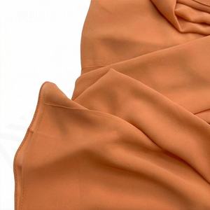 Hiyab Suave y Ligero de Moda para Mujeres Musulmanas, Diseño Moderno en Chifón, Transpirable y Elegante, Pañuelo Premium para la Cabeza - Product Image 5