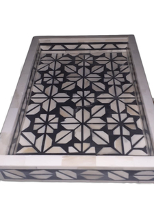 Plateau de service rectangulaire décoratif traditionnel en bois écologique fait main avec incrustation de nacre noire et blanche - Product Image 3