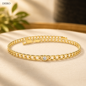 Bracelet chaîne cubaine plaqué or avec moissanite ronde unique sertie clos, bijoux de mode unisexe - Product Image 1