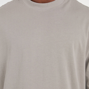 T-shirt basique surdimensionné pour homme, en coton épais avec design épaules tombantes, personnalisation de la marque pour les commandes en gros - Product Image 6