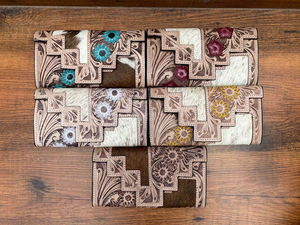 Pochette en cuir de fourrure de vachette usinée à la main sculpture portefeuille Vintage Designer couleur marron cuir cartes de crédit portefeuille en espèces cadeaux - Product Image 2