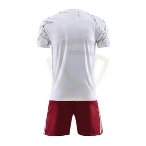 Uniforme de fútbol a precio económico para hombre, uniforme de fútbol para equipo, uniforme de fútbol personalizado. - Product Image 2