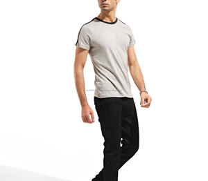 Tout nouveau vêtements hommes T-Shirt été nouvelle couleur unie bas tendance hauts à la mode haute qualité Design T-Shirt pour hommes - Product Image 3