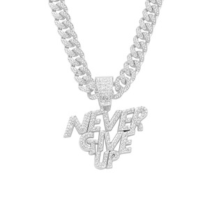 Collar con Colgante de Moissanita Chapado en Oro de 22K, Diseño 'Never Give Up', Cadena Cubana Estilo Hip Hop - Product Image 2