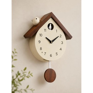 Horloge murale minimaliste en bois avec pendule, design analogique à quartz pour la décoration du salon - Product Image 1