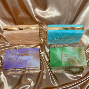 Bolso de mano artesanal de resina con impresionante trabajo de cristales y piedras, bolso de noche artesanal para bodas y celebraciones POR MULTI CRAFT - Product Image 1