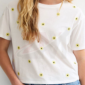 T-shirt brodé pour femme, haut décontracté à manches courtes de qualité supérieure pour un style et un confort quotidiens, T-shirt brodé pour femme - Product Image 3