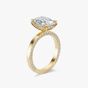 Anillo de Compromiso de Oro Sólido de 14K con Diamante Cultivado en Laboratorio de Corte Ovalado de 4.5CT, Halo Oculto y Banda Pavé, y Joyería Personalizada - Product Image 1