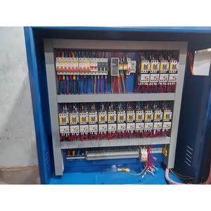 Régulateur de tension 300A-3000A MAVINEX pour systèmes de refroidissement de cages à porcs, poulets et canards, armoire de commande d'onduleur pour ventilateur, fabriqué au Vietnam - Product Image 1