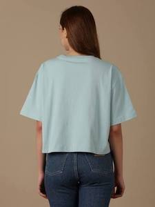 Camiseta de Verano para Mujer STELLAR, Corte Regular, Ecológica, de Terciopelo, Casual, Cuello Redondo, Manga Corta, con Plumas - Product Image 1