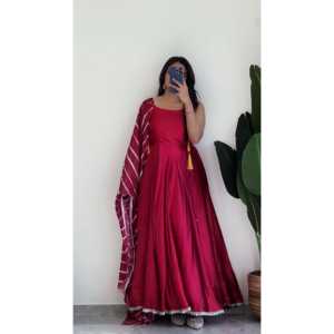 ชุดราตรีงานเลี้ยงสุดหรู ดีไซน์ขอบเสื้อสวยงาม เหมาะสำหรับใส่ไปเที่ยวคลับ - Product Image 4