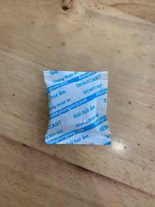 Desecante de arcilla activada OPP Desi de grado alimenticio 5g/10g, absorbedor de humedad para snacks, frutos secos, control de humedad mineral de Vietnam - Product Image 5