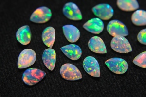25 Piezas de Ópalo Welo Etíope Natural, Corte Pera de 3x5mm, Calidad Súper Fina, Multicolor, Gemas Sueltas, Joyería de Fuego Hasnain 1.50 - Product Image 3