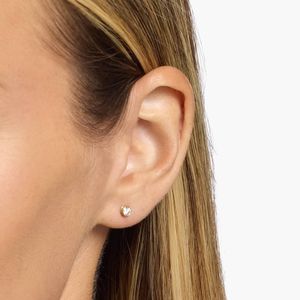 Pendientes de Diamantes Redondos Brillantes Cultivados en Laboratorio, Certificados por IGI, Joyería de Oro de 14K - Product Image 2
