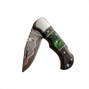 มีดพับเหล็กดามัสกัส ปลายแหลม ด้ามไม้ฝังลายสีเขียว ความหนาใบมีด 0.6 มม. - Product Image 2