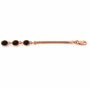 Bracelet chaîne en or 18 carats avec trois pierres d'onyx noir, finition polie, bijou minimaliste en pierres précieuses, idéal pour femme, usage quotidien, cadeau de fête - Product Image 4