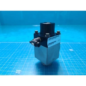 Válvula de Control de Aislamiento al Vacío MKS CVCVO-KFKF-NCVV, Usada como Pieza de Repuesto para Equipos Legacy Semiconductor - Product Image 5