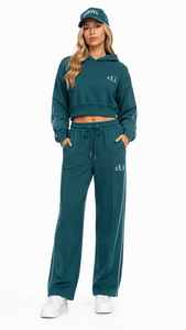 Ensemble de survêtement personnalisé pour femme, style designer, comprenant un sweat à capuche court à épaules tombantes et un pantalon coupe droite, en tissu haute densité (GSM élevé), coupe oversize - Product Image 5