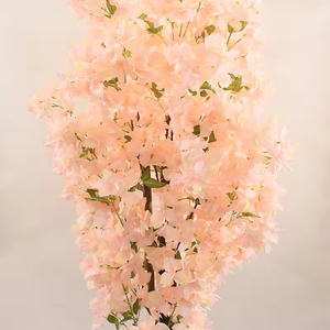 Arbre à fleurs blanches réaliste |   Bonsaï artificiel pour la décoration intérieure de la maison, des hôtels et des événements - Product Image 3