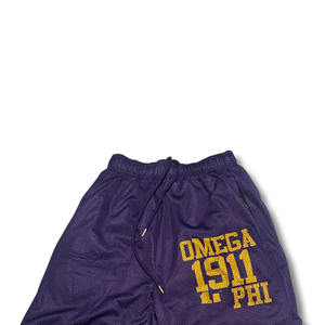 กางเกงขาสั้นผู้ชายแบบกำหนดเอง Omega Psi Phi ผ้าแคนวาสตาข่าย คุณภาพสูง สไตล์กรีก ผลิตจากโพลีเอสเตอร์ 100% กันลม ระบายอากาศได้ดี - Product Image 5