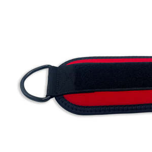 Sangles de cheville à double anneaux en néoprène souple camouflage blanc avec rembourrage et logo personnalisé pour l'entraînement des jambes et des fessiers sur machine à câble - Product Image 6