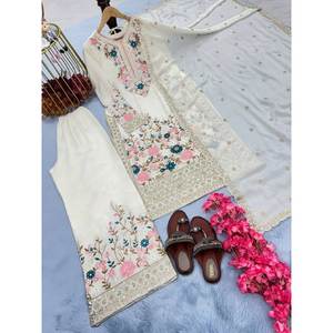 Ensembles pour femmes de créateurs Top en soie pure chinon et Plazzo Dupatta pour la fête - Product Image 5