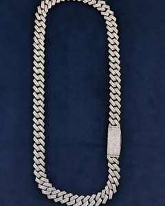 Collar Cubano de Plata S925 con Moissanita, Listo para Enviar en 2026, Gran Venta, Apto para Hombres y Mujeres - Product Image 3