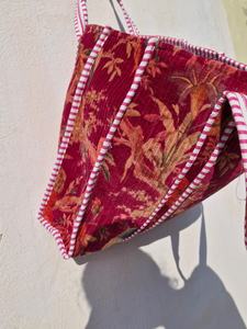 Sac fourre-tout en velours fleuri |   Sac à bandoulière matelassé fait main |   Accessoires Quotidiens Bohèmes - Product Image 5